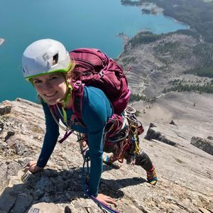 Meet your Posher, Laura